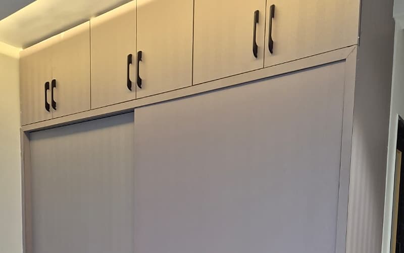 Master Sliding Door Wardrobe - Bedroom & Wardrobe by Geet Enterprises Nashik